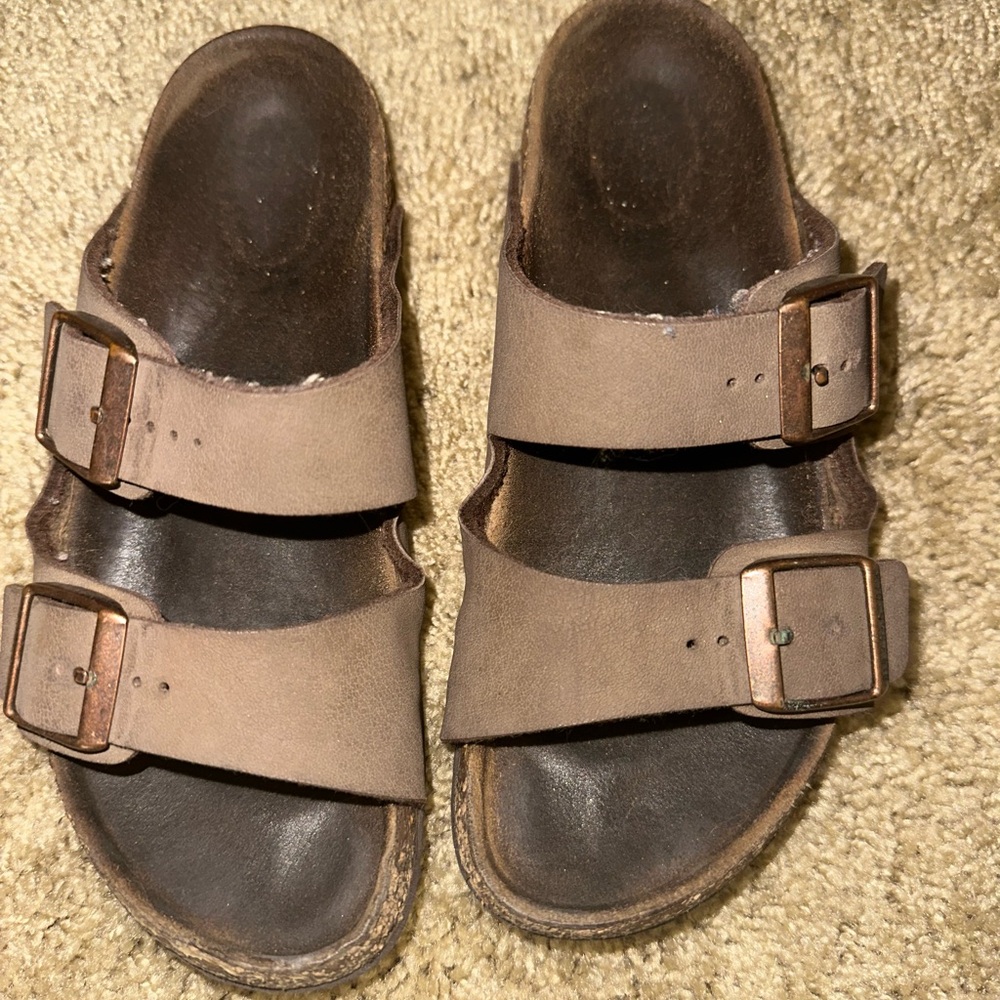 Birkenstock’s Double Strap Sandals 2.5Y